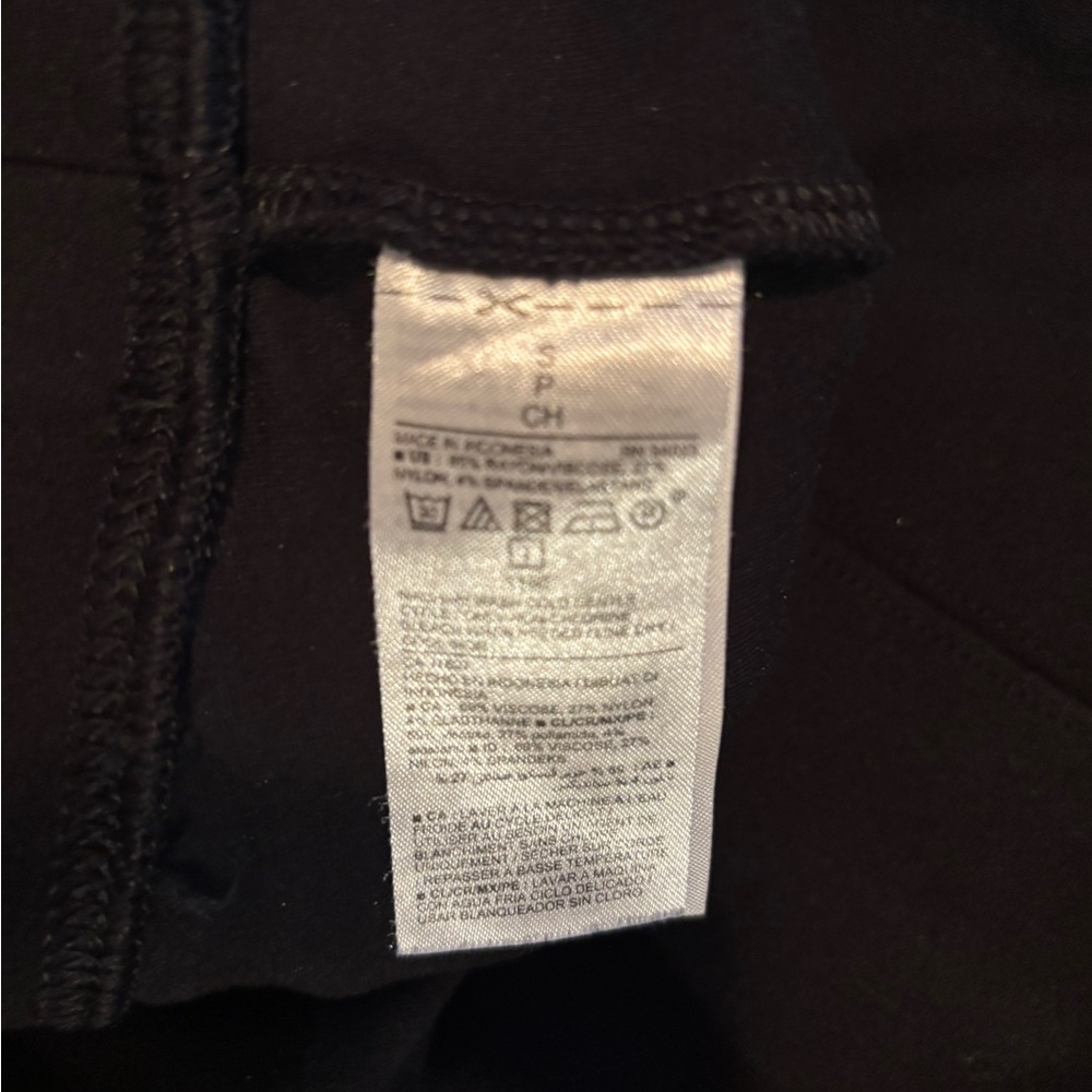Old Navy Black High Rise Pants - Picture 3 of 10